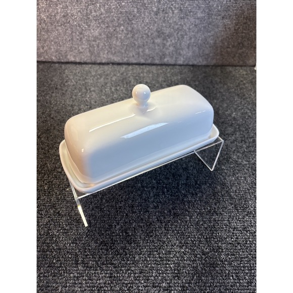 Nucookery Other - Nucookery~Porcelain Butter Dish with Lid~White